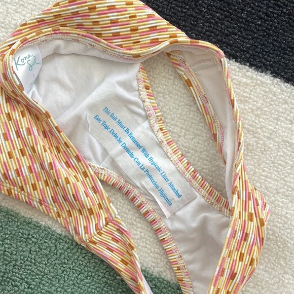 Kona sol bikini top lurex shine size large and bikini bottom size small - Picture 8 of 9